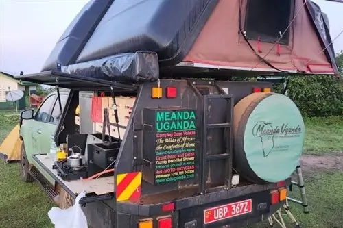Camping in Uganda with the Toyota Hilux